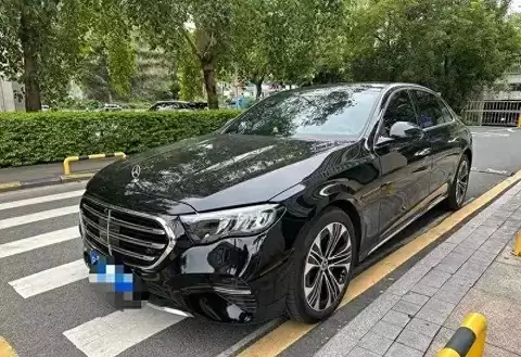 奔驰E级车主自述：豪华轿车与通勤需求严重错配的现实困境