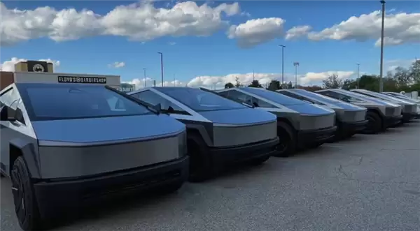 全年销量仅2.2万辆！特斯拉Cybertruck减配降价 大量配置被砍