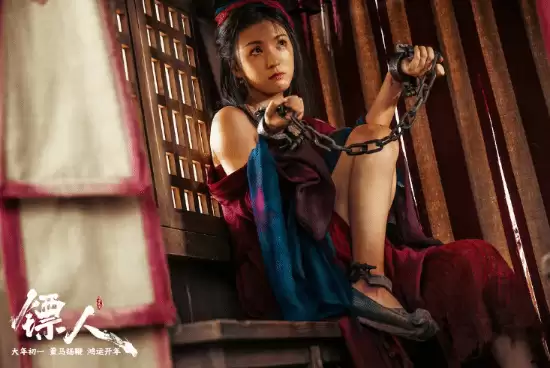 镓人：风起大漠春节档逆势突围，票房破4.3亿引口碑两极分化