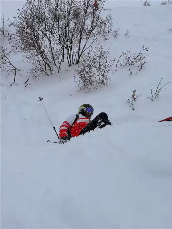 雷军首次公开喜欢滑雪的3个原因:极难获得的刺激 任何室内运动都无法比拟