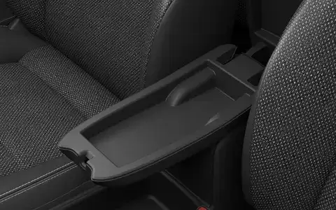 丰田新款YARIS中期改款发布：崭新配色、升级配置、多元动力