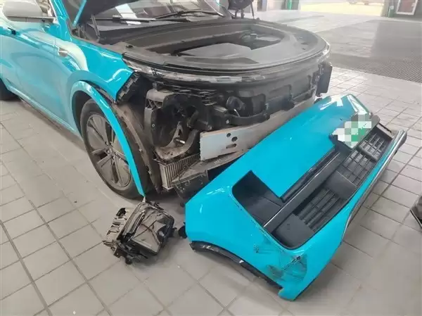 理想L8大灯更换费1.45万元,远低于同级豪华品牌