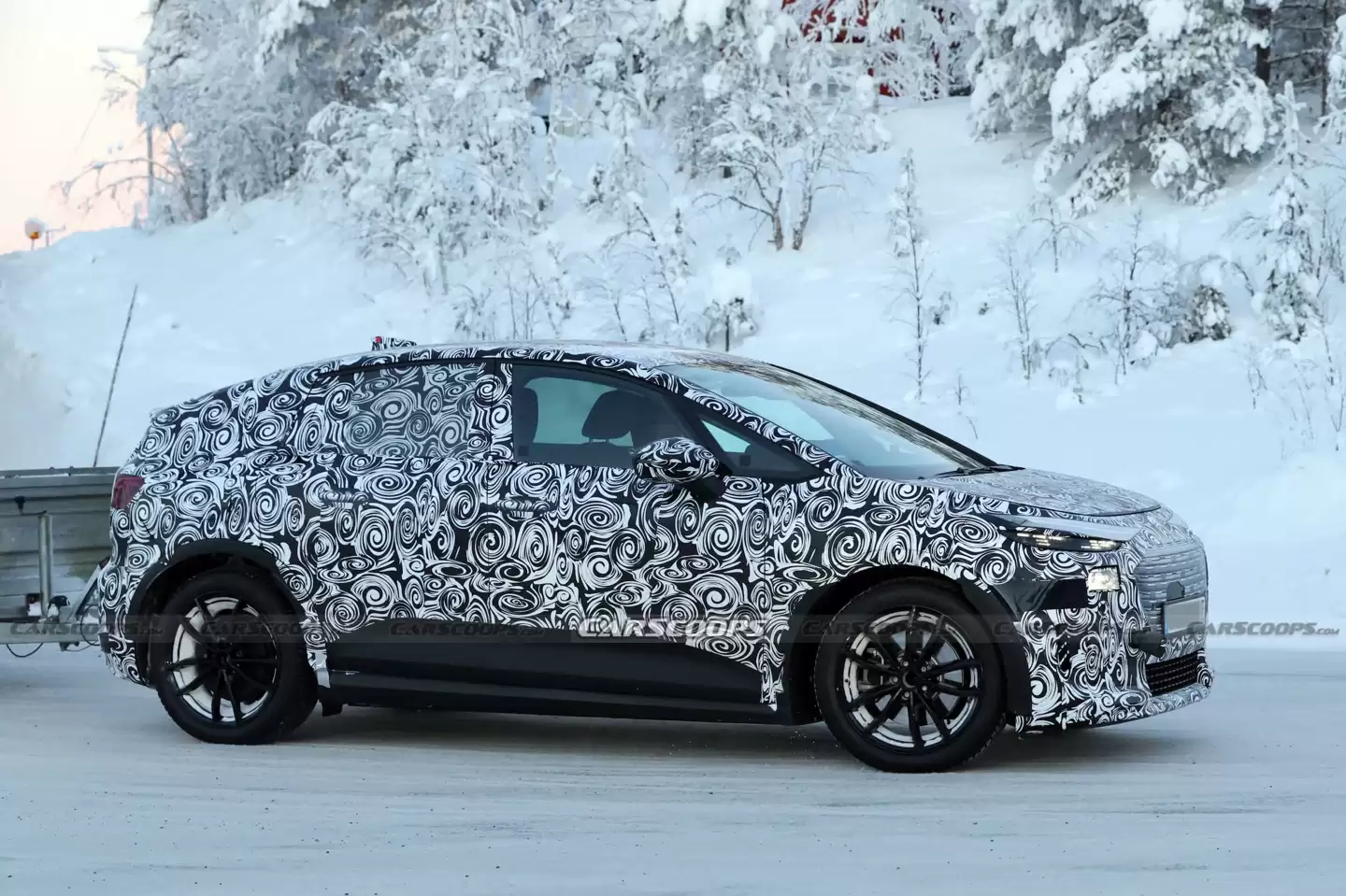 奥迪最小纯电SUV：新A2 e-tron路测图曝光