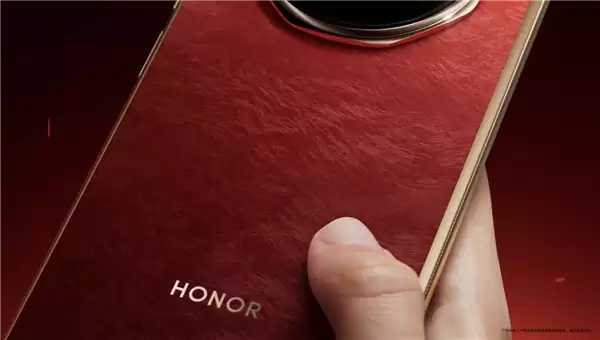 荣耀Magic V6全新赤兔红色亮相!金色中框 大红背板喜庆大气
