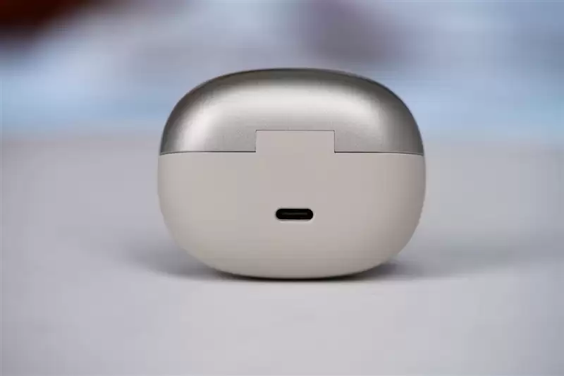 299 元卷出天际!哈趣 Ace1 耳机评测:自带 AI 翻译与会议纪要 它真能平替千元旗舰