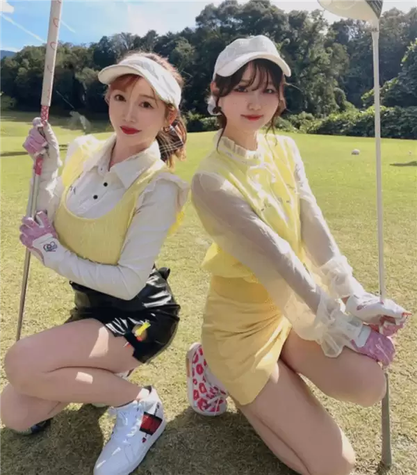 日本14岁妈妈真人版现状引网友围观：母女宛如姊妹花