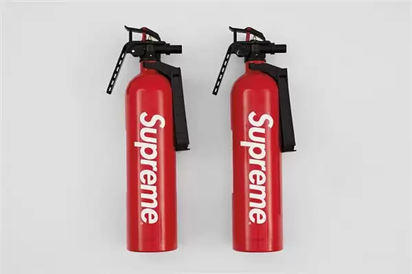 潮流品牌supreme开始卖棺椁:20号钢打造、豹纹内衬