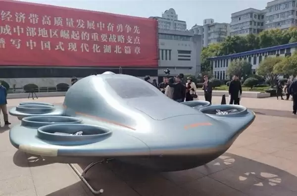 一次亮相4款！飞行汽车来了：湖北造、像开车一样简单