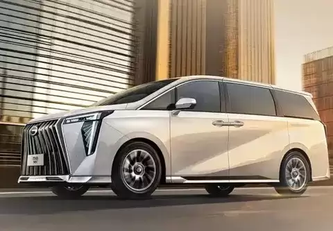 2026款传祺M8 HEV上市：19.78万元起，智能座舱升级+健康配置加码