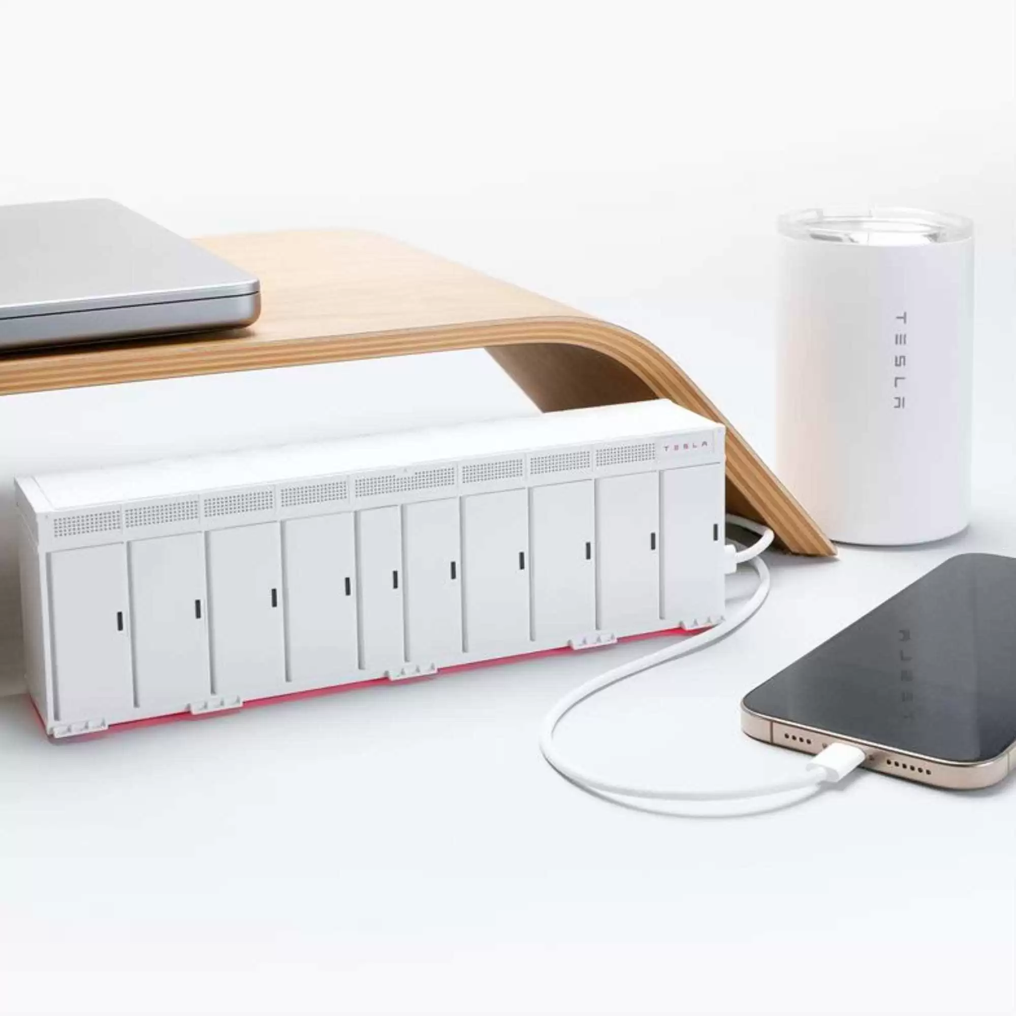 特斯拉推出Megapack迷你储能站造型充电宝，709元