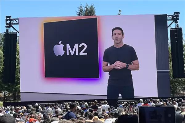 库克5.1亿年薪获批 苹果两超龄董事罕见留任