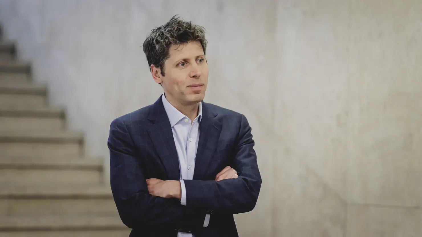 OpenAI宣布完成1100亿美元融资，投前估值狂飙至7300亿