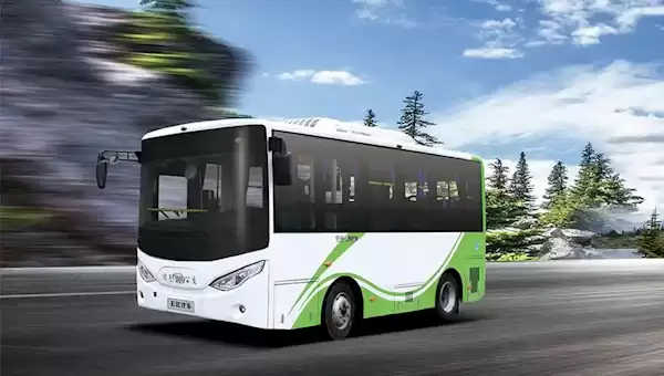 东莞近千辆电动公交车电池衰减停运 司机:标称续航400公里实际只能跑160