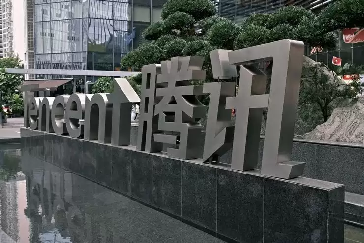 腾讯IEG员工大会,《鸣潮》「挖人」,J3「不再自省」