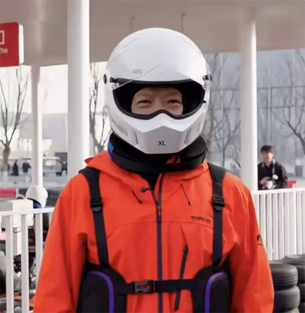 雷军回应小米卡丁车场:验收时自己先玩了一圈