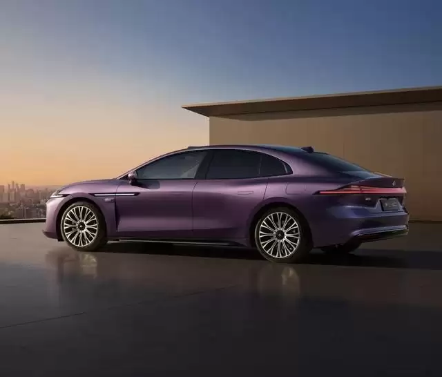 广汽集团:2026年集团汽车产销要重回200万辆级