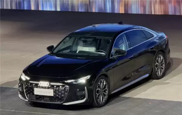 中国豪华轿车王者！全新奥迪A6L实车到店：车长超5米