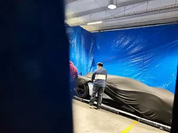 小米汽车将于2月29日发布高性能超级跑车，疑似Vision GT概念量产版