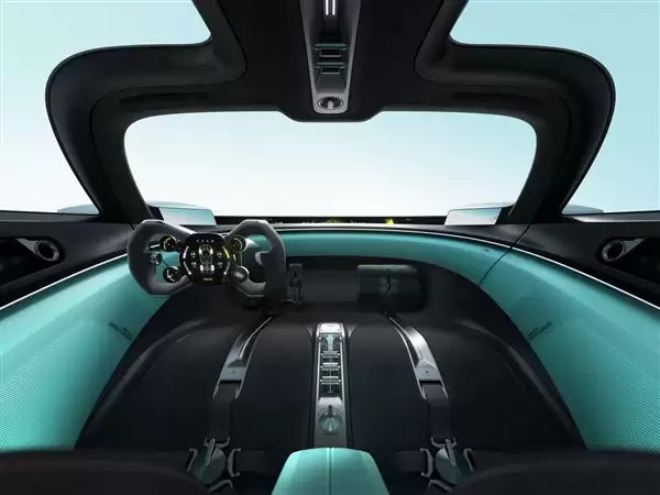 不是虚拟数模!胡峥楠评小米超跑:汽车构造可以被完全颠覆