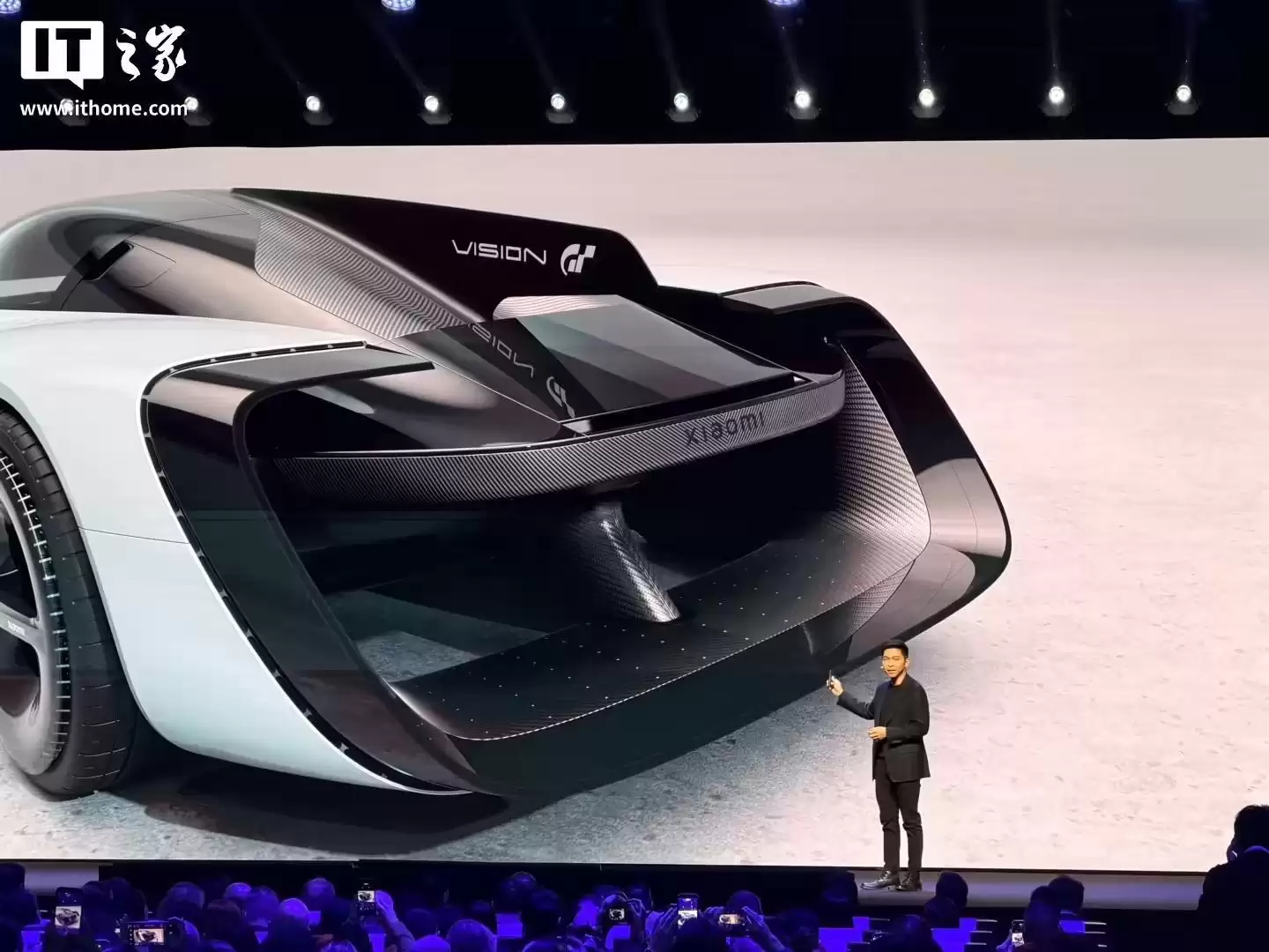 小米Vision GT双门超跑MWC 2026前夕首发亮相，玩家未来可在《GT 赛车 7》内驾驶体验