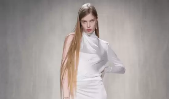 马斯克情何以堪：大儿子变性成女人后登上米兰时装周 为Gucci走秀