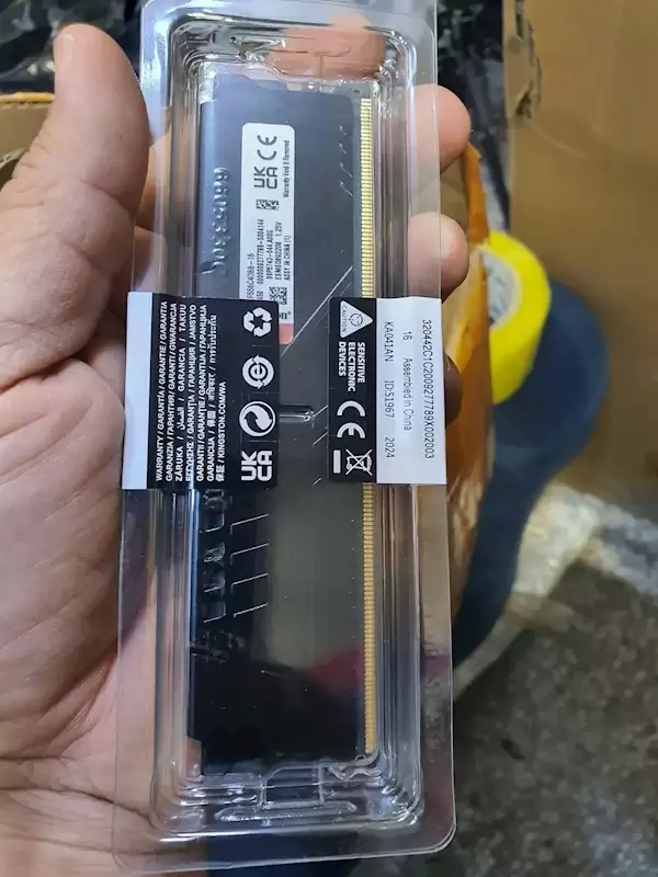 嗨翻了！100美元买亚马逊退货盲盒：竟然是40条16GB DDR5内存