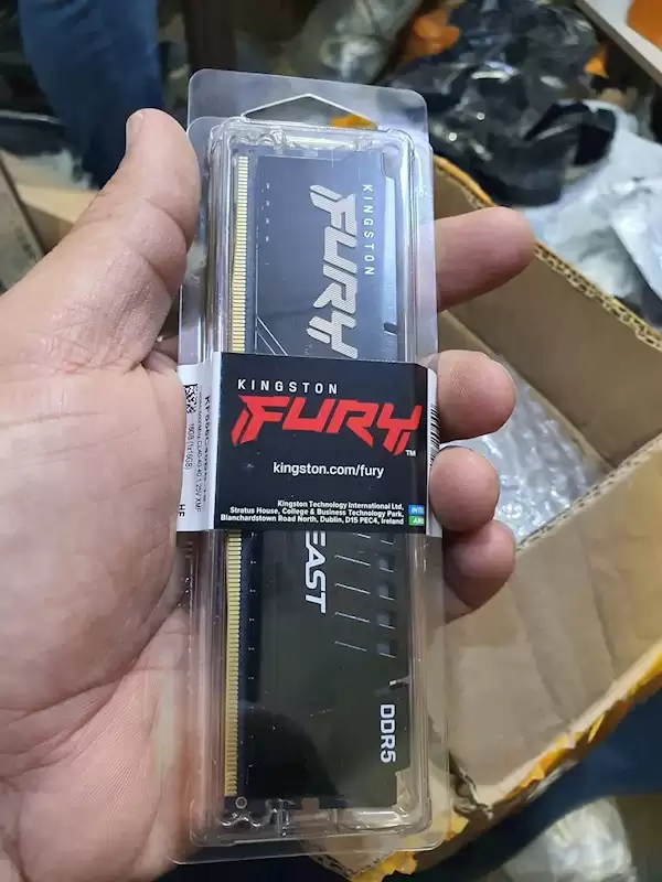 嗨翻了！100美元买亚马逊退货盲盒：竟然是40条16GB DDR5内存