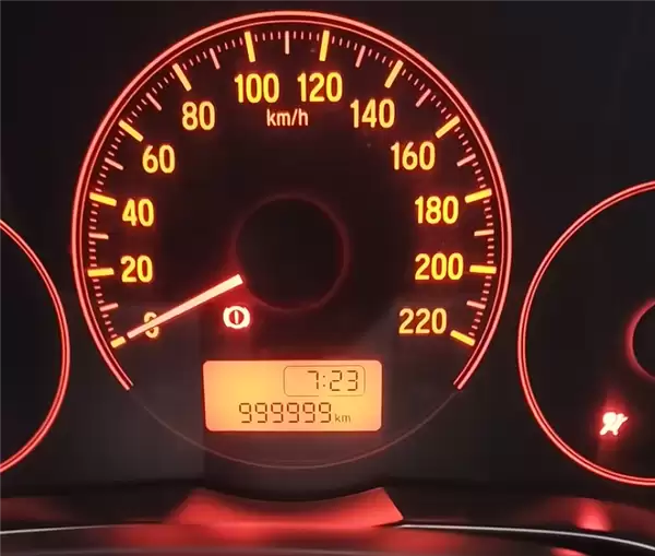 本田行驶999999公里后表现里程不再增加 车主有个疑问在线求解
