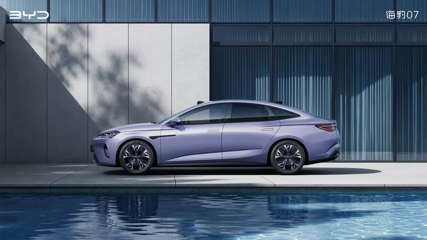 比亚迪海豹07 EV内饰官图公布：搭载“海曜新奢座舱”