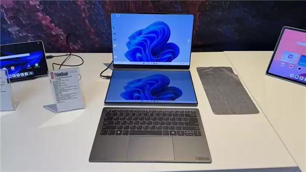 屏幕想放哪就放哪！联想模块化AI PC来了：单双屏自由切换、接口随意拼