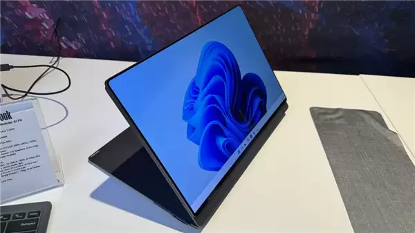 屏幕想放哪就放哪！联想模块化AI PC来了：单双屏自由切换、接口随意拼