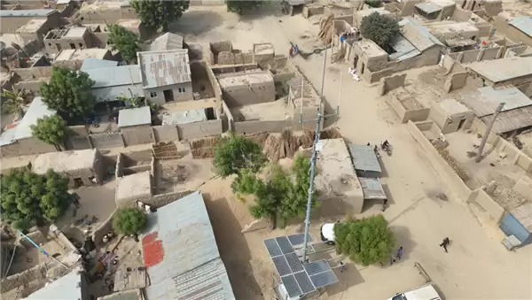 1天开通、无电可用！华为极简基站让1.7亿农村人口用上网