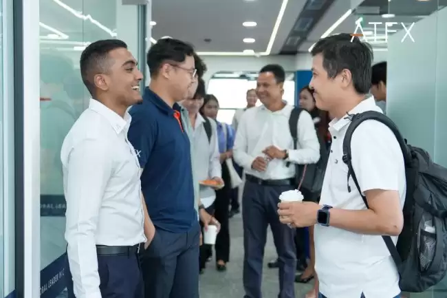 从金边课堂到墨西哥冰浴：ATFX开年投教与员工关怀齐发力