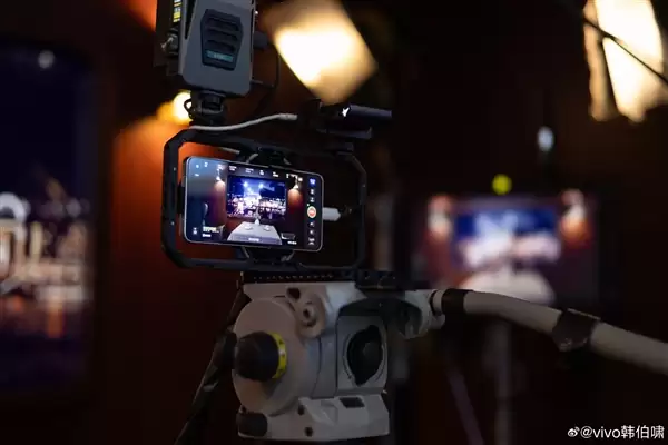口袋里的摄影机！vivo X300 Ultra视频能力巨幅提升：支持完整电影创作系统