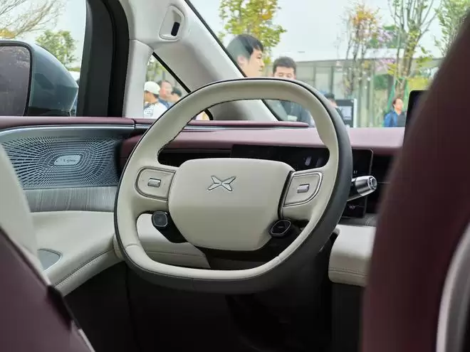 30.98万起交个朋友！2026款小鹏X9纯电版首搭第二代VLA上市