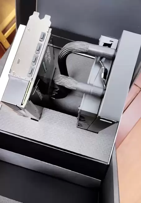 微星RTX 5090D v2闪电终于来了!限量1300块 至少2万