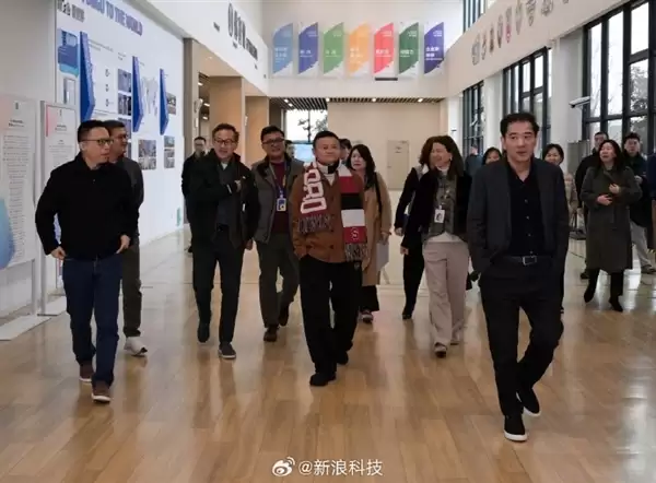 新年阿里开工第一站！马云现身云谷学校交流AI：核心管理层全部聚齐