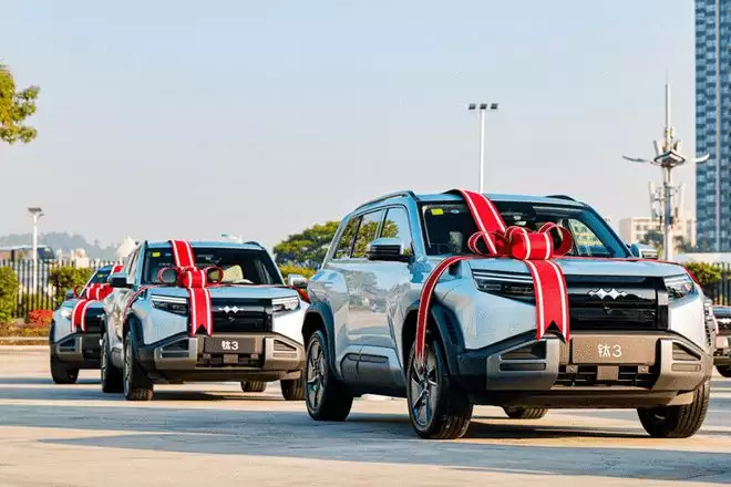 续航更长实用性升级 方程豹钛3钛7闪充版3月5日亮相