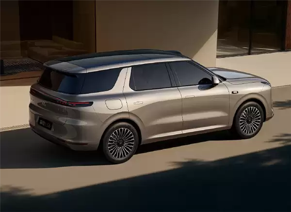 半圈即圆满圈 智己LS8官方预热:用上线控转向 操控无比灵活