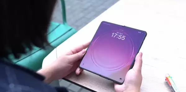 MWC惊现OPPO Find N6：超平整设计惊艳全场！老外盛赞