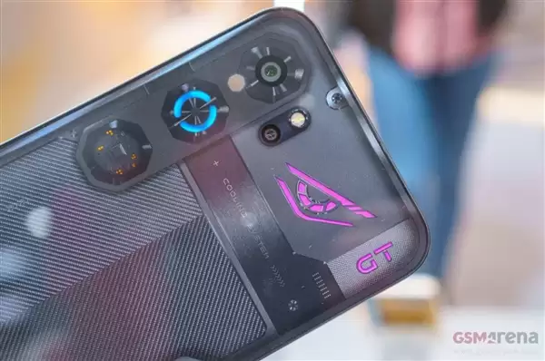 首款搭载风扇的天玑手机来了!努比亚Neo 5 GT发布:3200元起