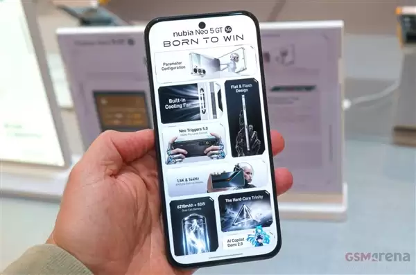 首款搭载风扇的天玑手机来了!努比亚Neo 5 GT发布:3200元起
