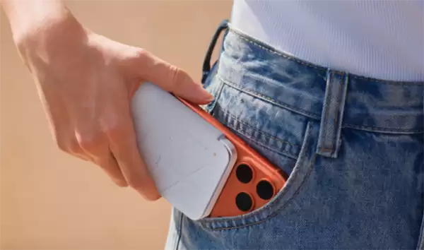 主摄自拍可预览!影石Snap手机自拍屏发布 499元起