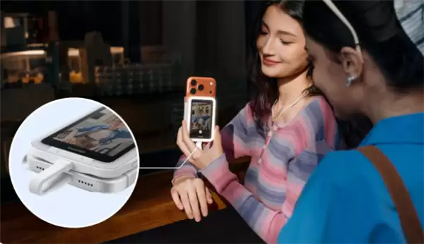 主摄自拍可预览!影石Snap手机自拍屏发布 499元起