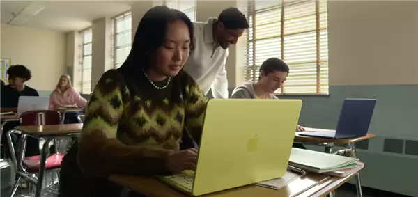 4599元起 苹果最便宜笔记本！MacBook Neo预售 首次使用iPhone芯片