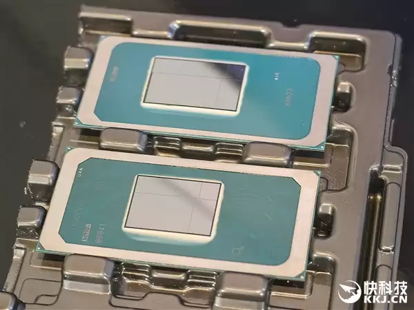 Intel准备酷睿Ultra X9 378H:这名字 这规格 更模糊了