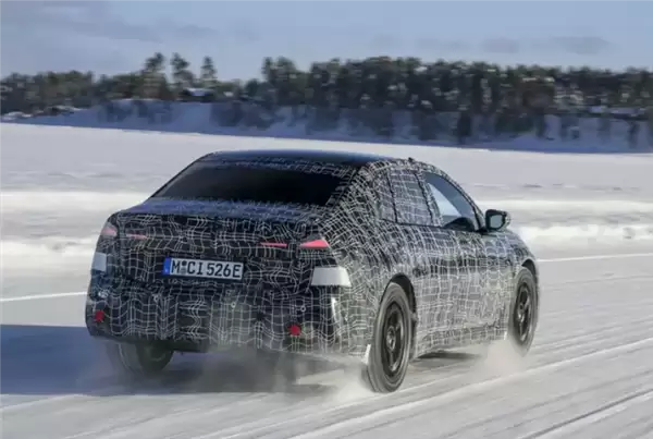 3月18日全球首发!宝马i3配备驾控超级大脑:响应速度提升10倍