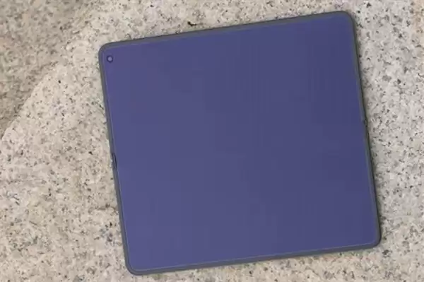 OPPO Find N6和友商折叠屏对比:折痕差距高下立判