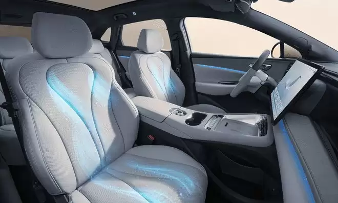 闪充上车 比亚迪26款海狮06EV海豹07EV上市 15.9916.99万元起