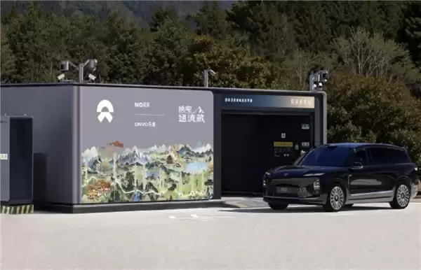 比亚迪李云飞谈换电闪充之争:都挺好的 是殊途同归